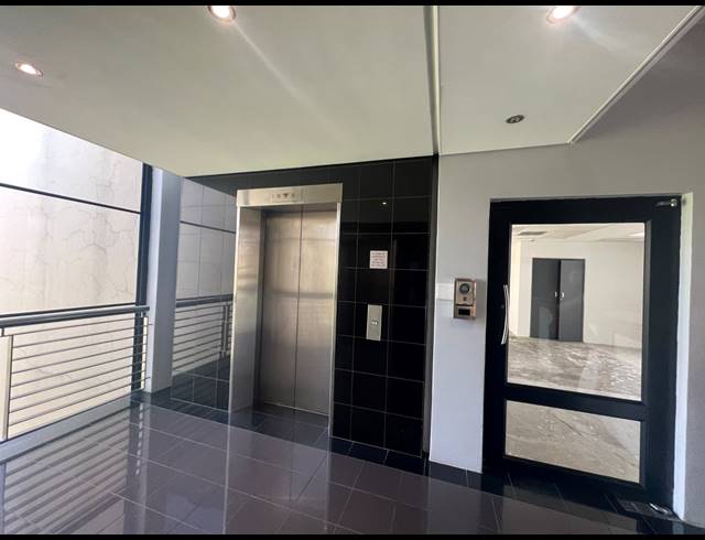 373M² OFFICE TO LET IN MELROSE ARCH
